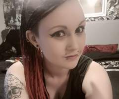 Cat, woman, single, Edinburgh, Eastern Scotland, United Kingdom