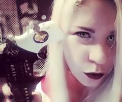 Grey, woman, single, Kendall, Florida, USA